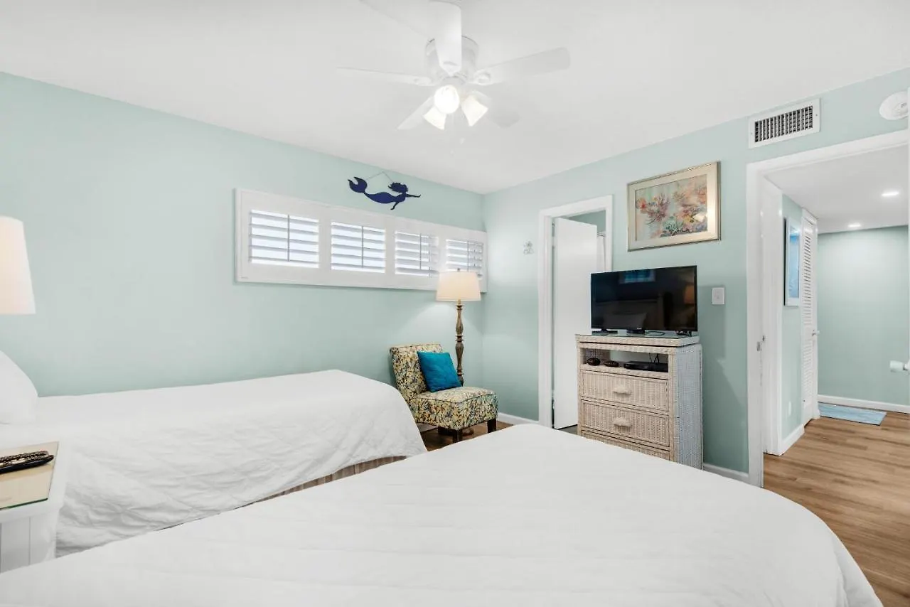 Holiday Surf And Racquet Club 710 Apartment